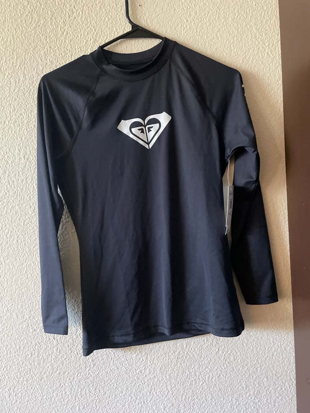 Roxy Whole Hearted Long Sleeve Rashguard
Youth Large
